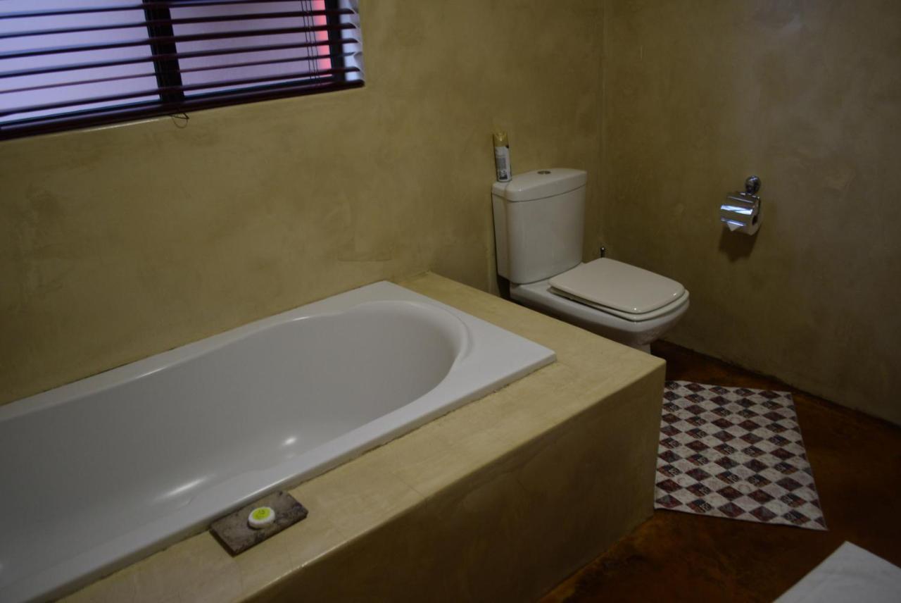 African Moon Corporate House Kempton Park Exterior photo