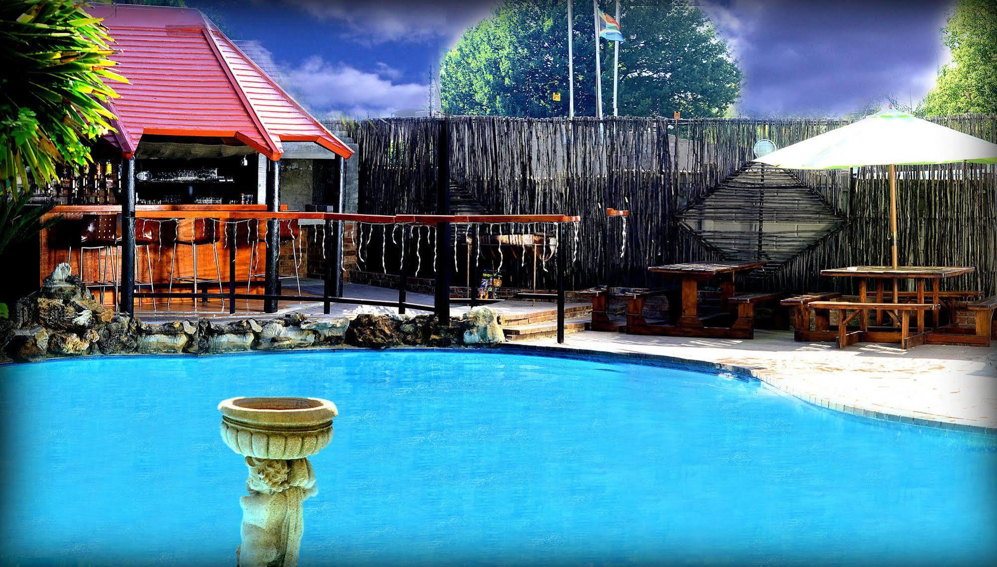 African Moon Corporate House Kempton Park Exterior photo